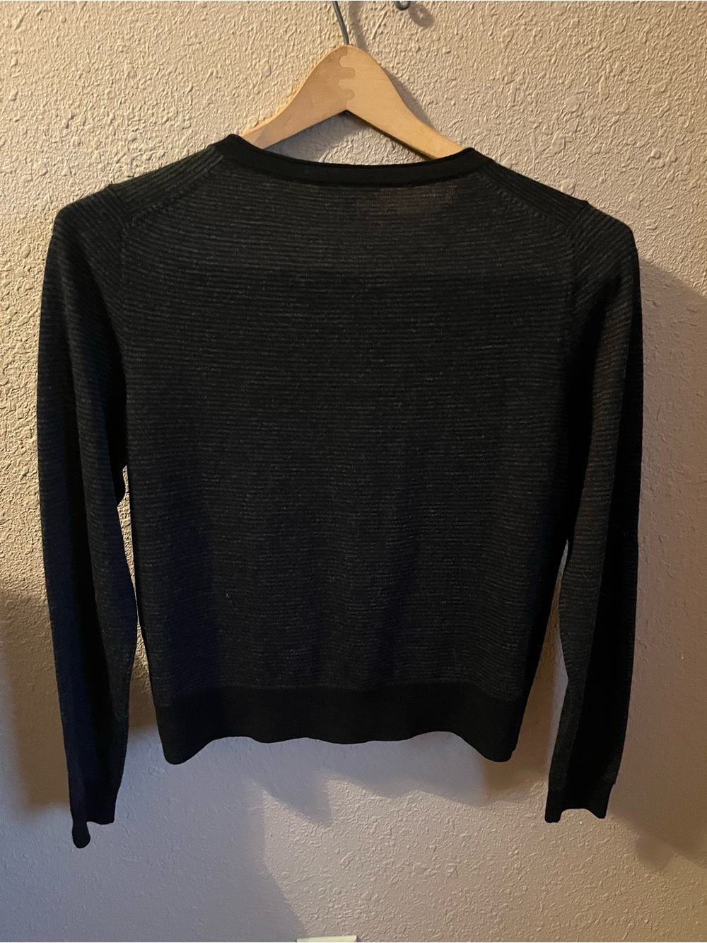 Eileen Fisher Black Crewneck Button-Front Cardigan 100% merino wool size xs - Picture 3 of 3